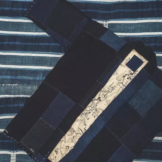 一把伞卖10万天价,一把伞卖七十万块