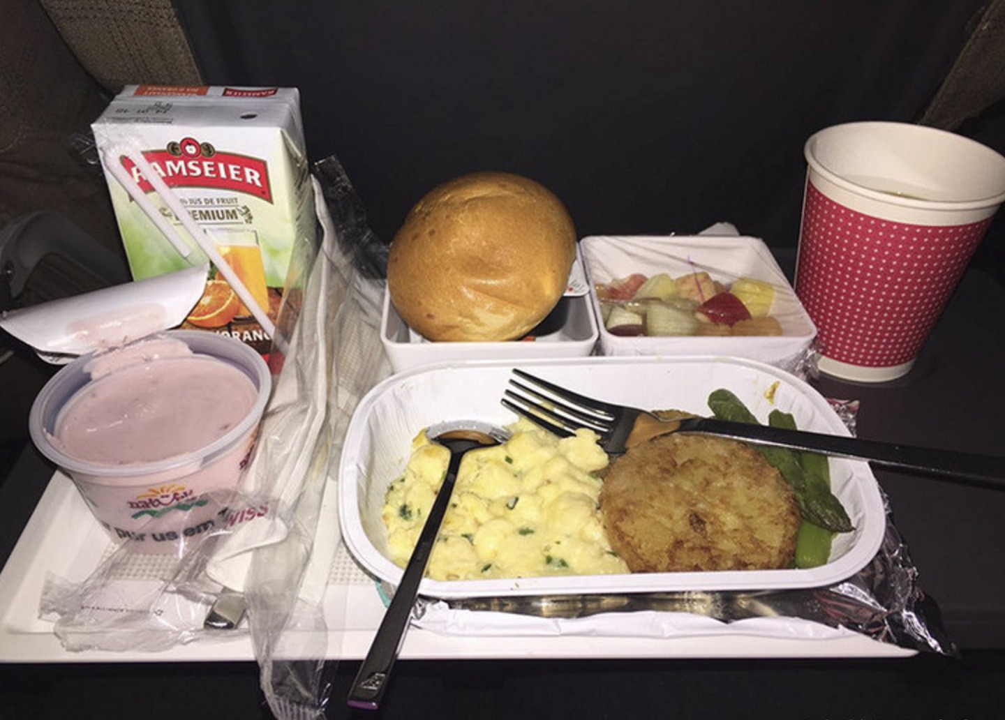 有点想给自己放长假的想法,给自己放个假去看看外面的世界