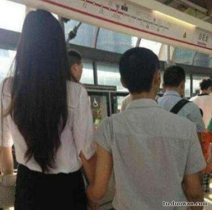 女生一定要保养自己身材和皮肤,女朋友的皮肤很差怎么办