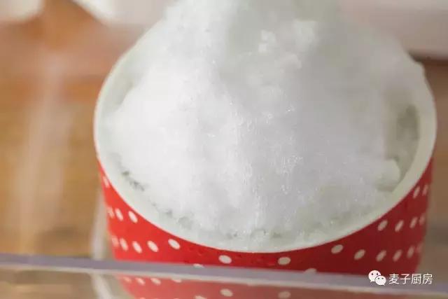 自制冰糖草莓糖浆,冰粉草莓糖浆做法