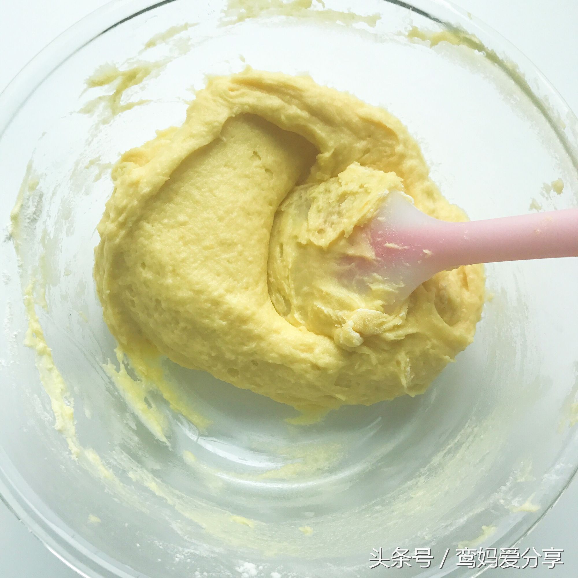 宝宝辅食土豆蔬菜饼防便秘,宝宝通便辅食玉米鸡蛋饼