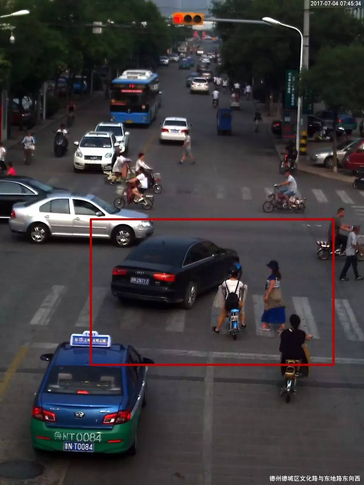 机动车不礼让斑马线将罚款吗,不礼让行人有车挡着看不到