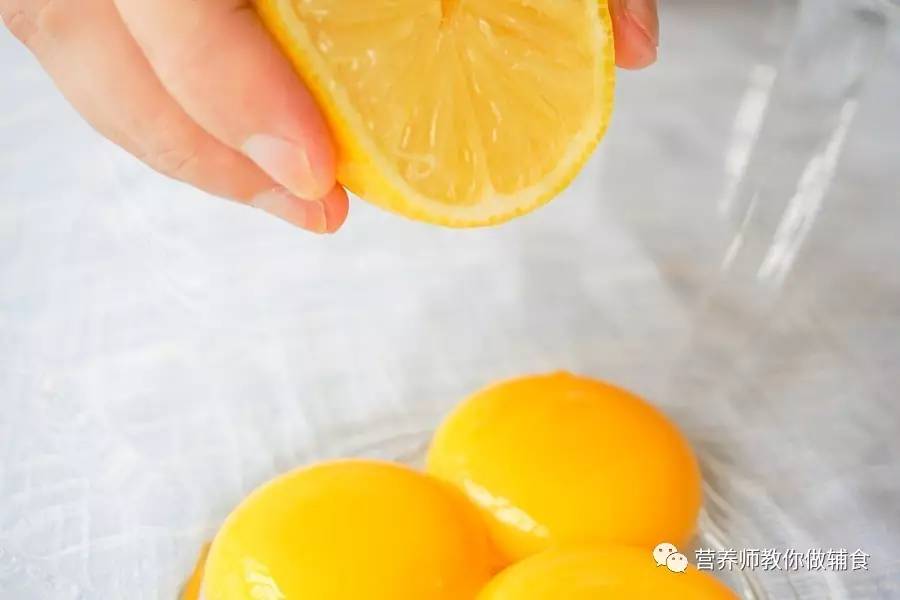 学会这一招以后零食随便买放心吃,做出了超强的补钙小零食