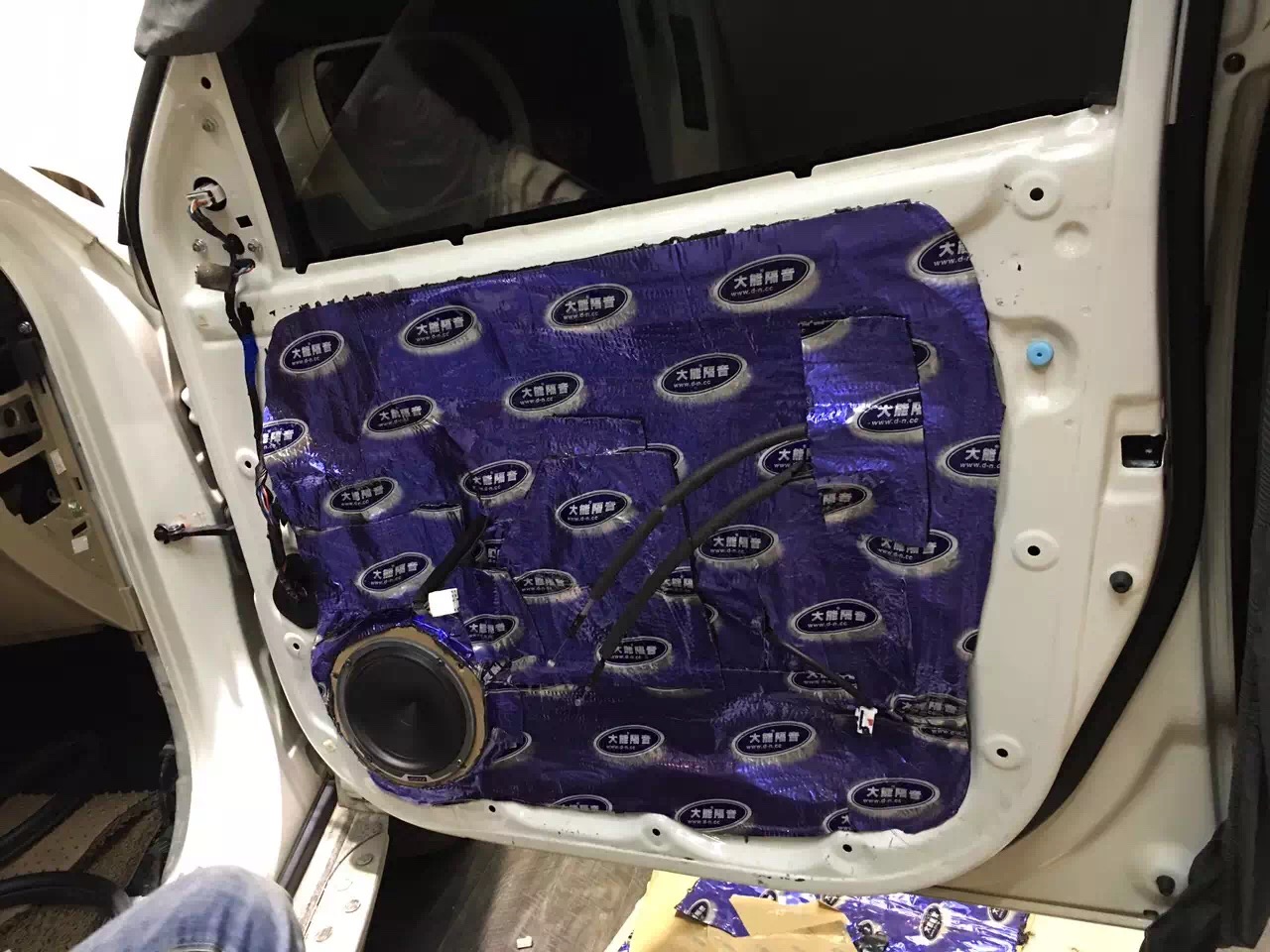 星越汽车音响升级,广东汕头星悦音响改装