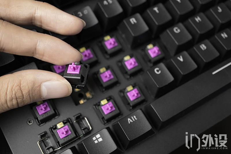 魔炼者1506机械键盘拆解,入门级客制化机械键盘横向评测