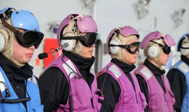 航空母舰二维图,航空母舰彩虹人白马甲