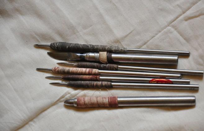 日本武士刀的蛤刃如何研磨,日本刀匠古法锻造武士刀过程