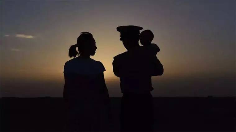 军嫂不容易的话语,军嫂说的话让人敬佩