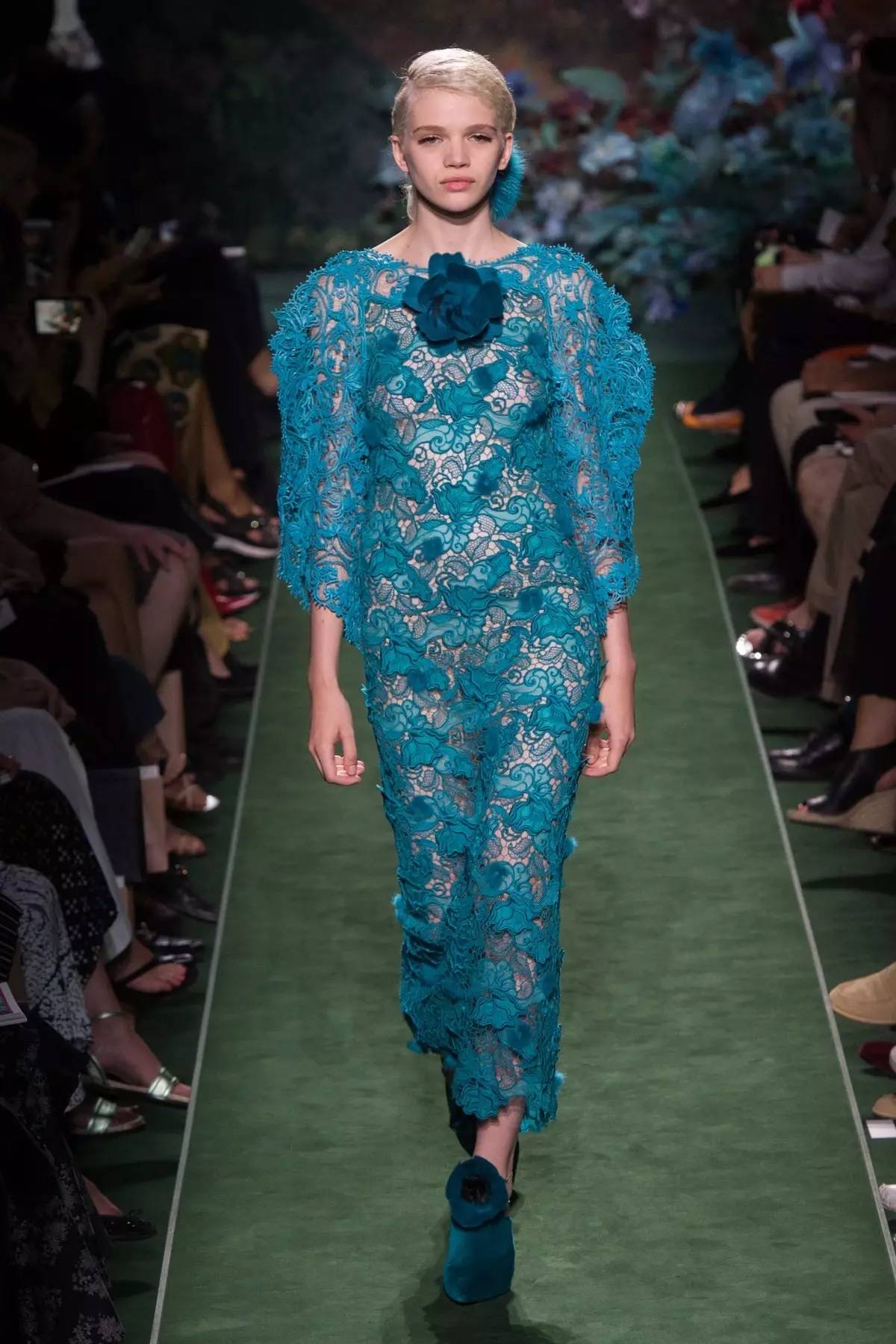 fendi皮草fendi2019秋冬高定系列,fendi时装周皮草