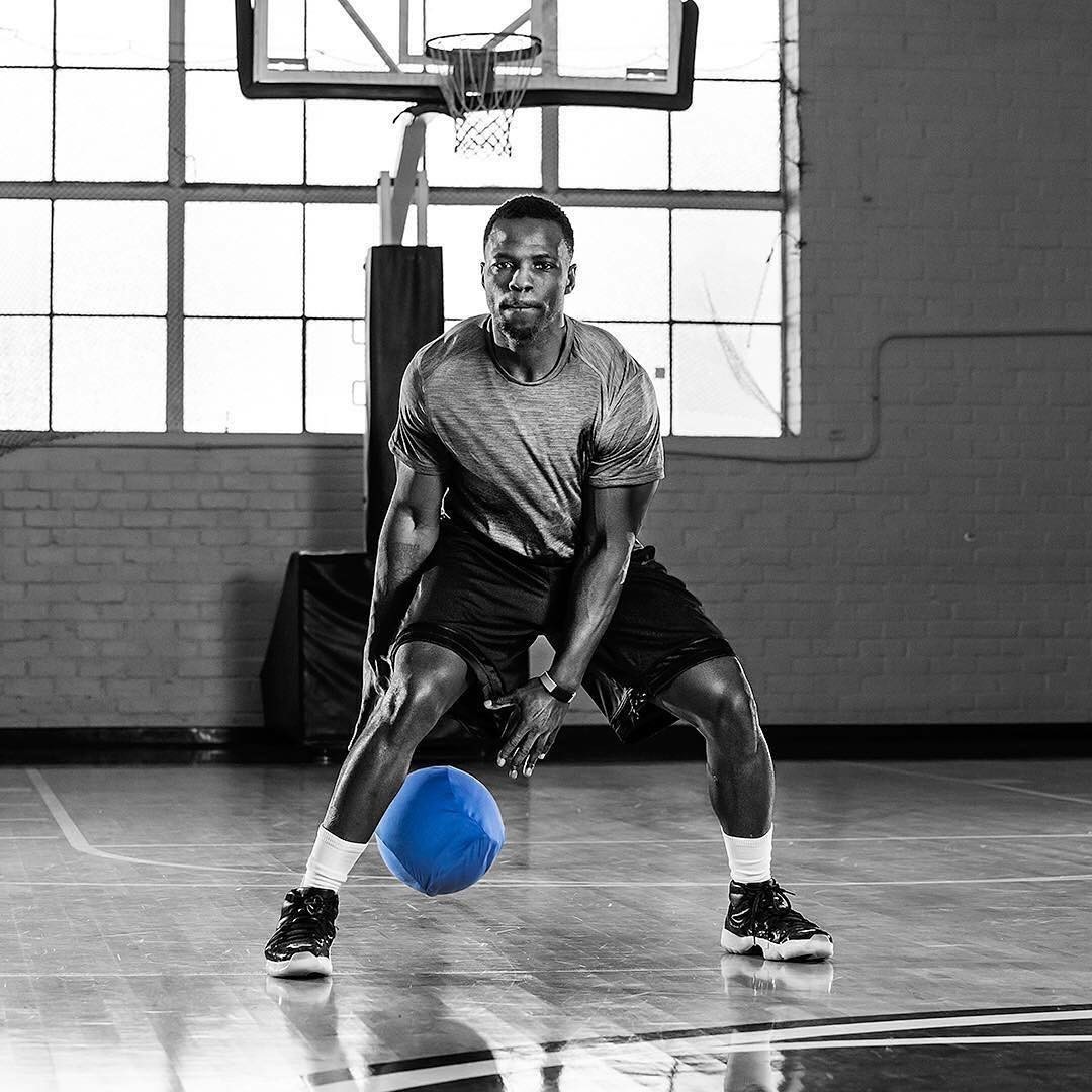 每天一个篮球招数,每天一招篮球过人