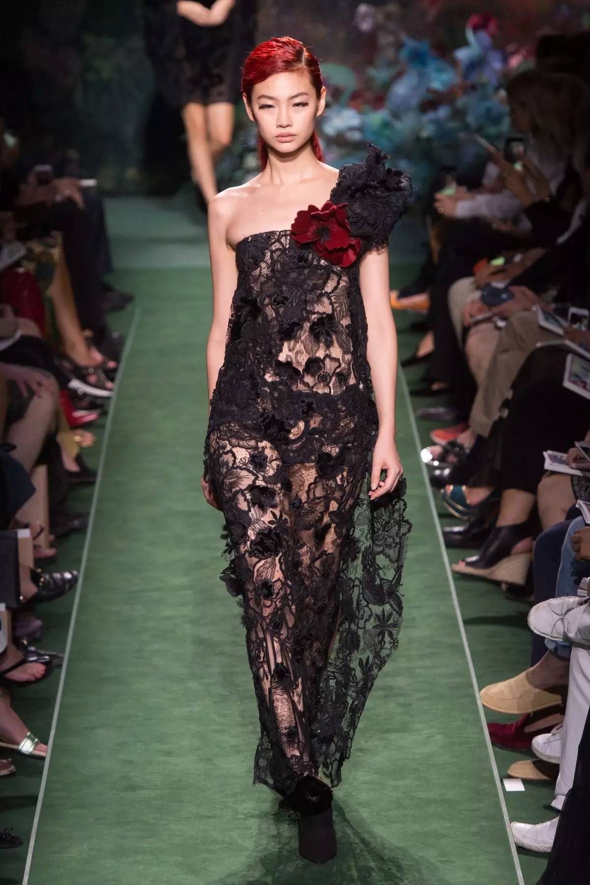 fendicouture2018秋冬高定礼服,fendi年度晚宴皮草定制