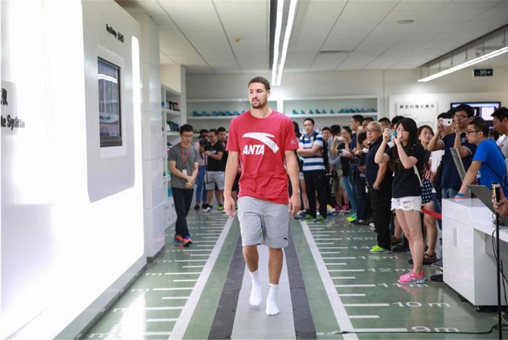 从球星代言看安踏（02020）和李宁（02331）这些年的“对”与“错”