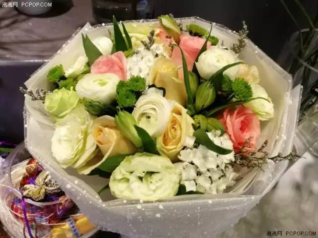 荣耀v详细评测体验,荣耀v优缺点测评