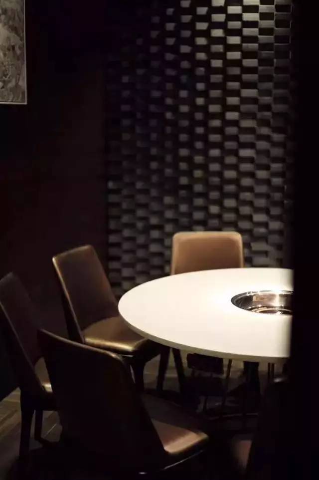 夜店里吃火锅？帮重的鸭肠烫8秒就能飙到180！