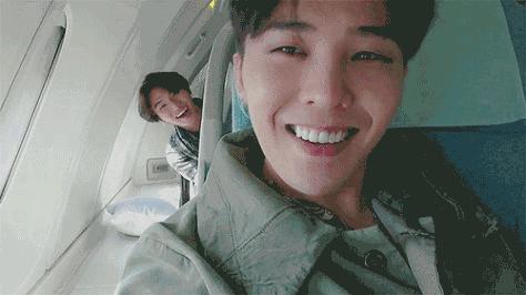 红色脚甲好看吗,高级红色干净耐看的脚甲