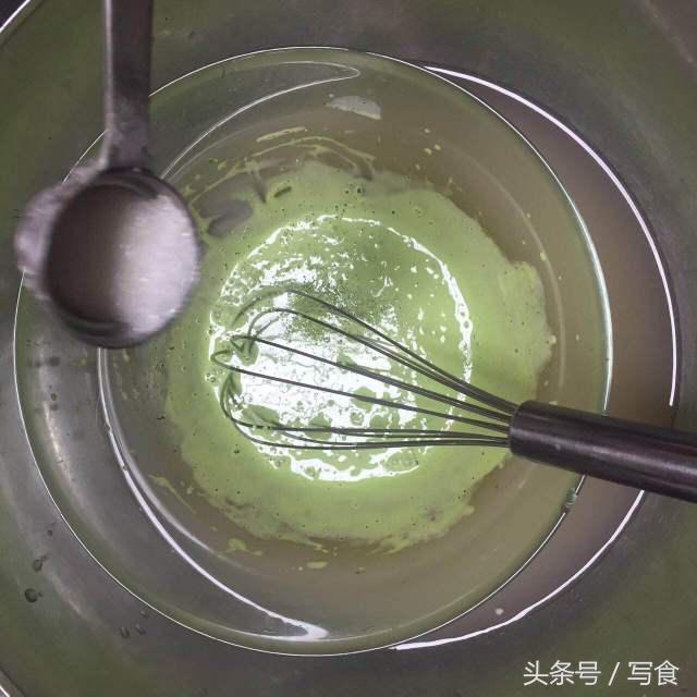 怎样让奶油裱花更硬挺,蛋糕奶油怎么打发硬挺不塌