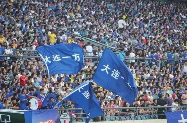 大连一方集团助力大连足球2周年，感恩一路有你！