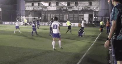 球场暴打裁判,董卿打裁判