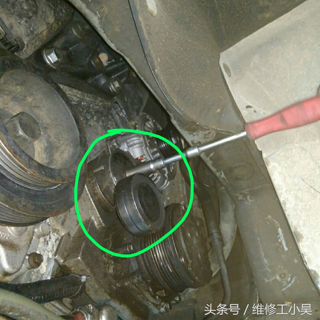 八年十六万公里的汽车空调不工作了，刚修好两天就又出现同样的故障，车主比较郁闷！