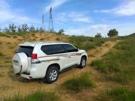 背着媳妇花30万买了台二手普拉多豁沙子,差点没被骂死!