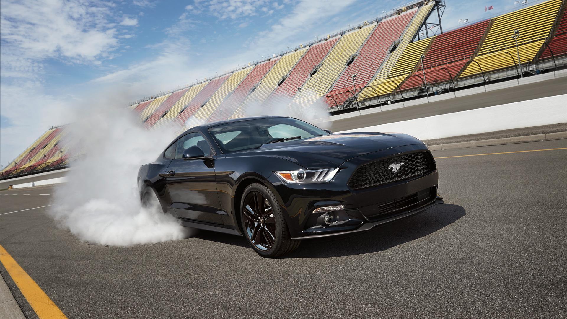 福特野马贬值,15款福特野马一年贬值多少钱