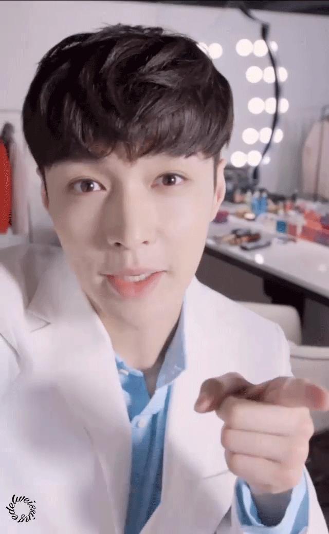 张艺兴说脚踏实地谋发展,张艺兴心里坚定理想一步步登顶