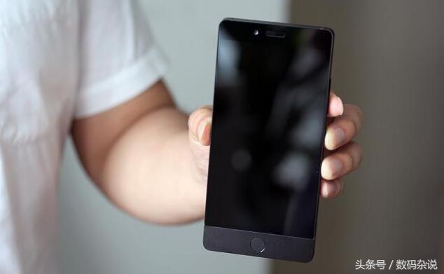 2020年坚果pro还值得入手吗,坚果pro截止目前销量