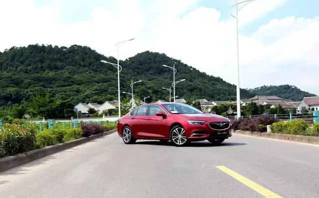 最新款君威1.5全款落地价,新款君威1.5T落地价格