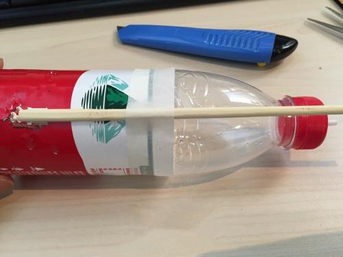 瓶子改造浇花神器,浇水瓶自制浇花神器