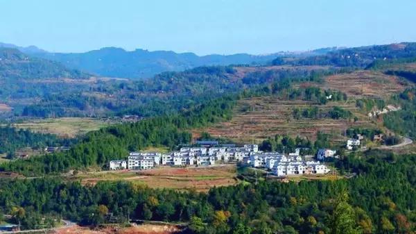 炫炫炫，我们富有的通江，岂能用钱财来衡量