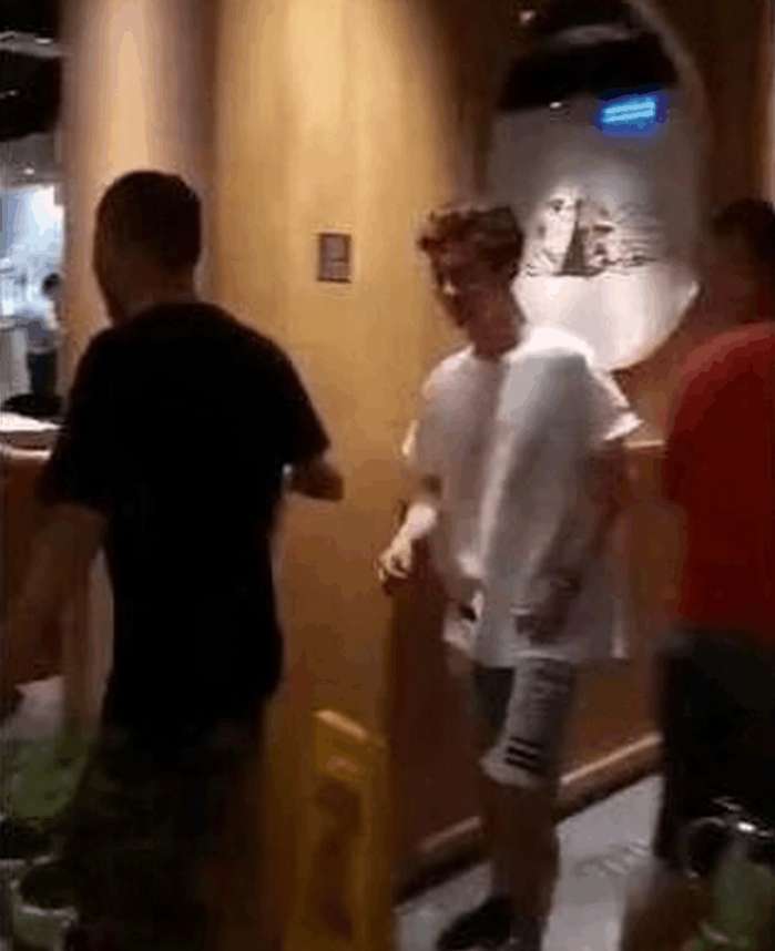 鹿晗吃火锅视频,鹿晗吃火锅三个小时