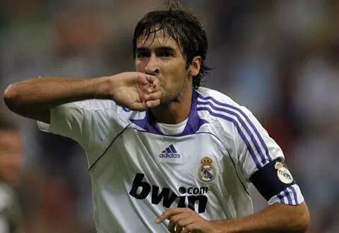 足球见证了一代又一代人的青春,足球记忆最让你动容