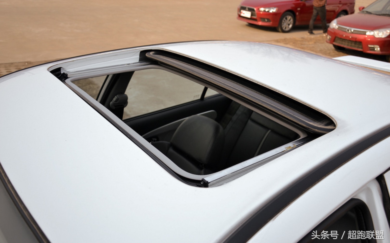 东南汽车菱悦v310年手动中配,东南菱悦小轿车v3