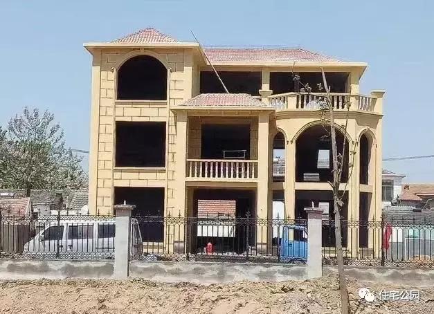 双拼三层农村别墅图片大全,农村双拼可以分开的别墅