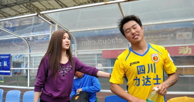 美女老板掏出1亿想冲中超,却在狂输11场后灰溜溜的欠薪跑路