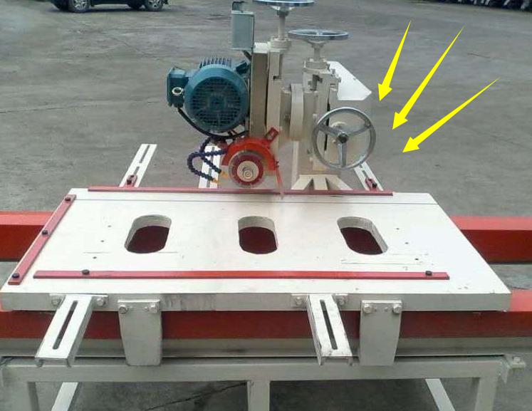 瓷砖切割不一定得送店里加工！聪明泥工师傅自制瓷砖切割工作台，成本低，制作容易简单！