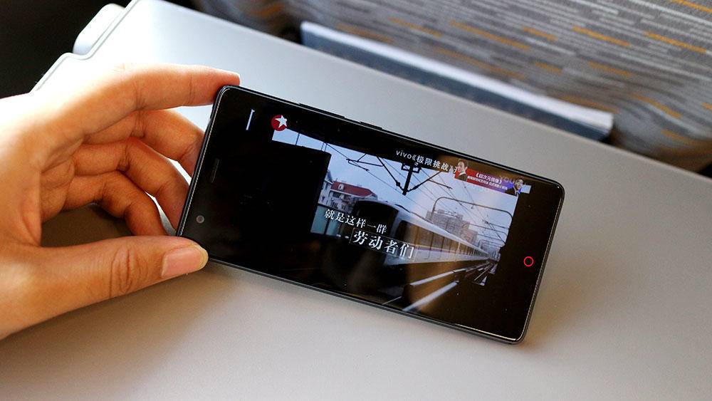 努比亚z17无边框什么颜色,努比亚Z17测评