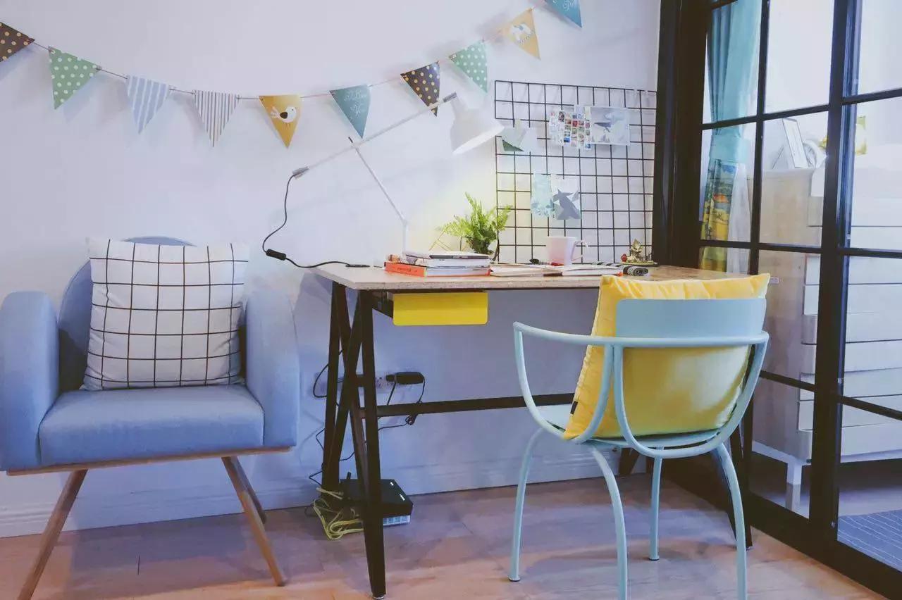 天津姑娘13W逆袭80㎡老房，有颜值又实用，客厅没窗户也能晒太阳！（内附装修干货）