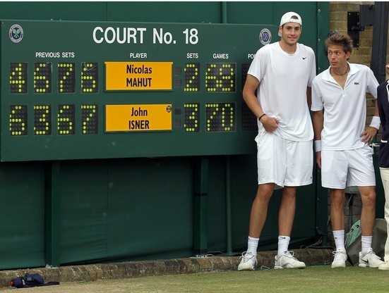 关于温网励志的故事简短,费德勒温网经典比赛