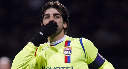 足坛8号球衣代表人物,盘点身穿10号球衣的球员照片