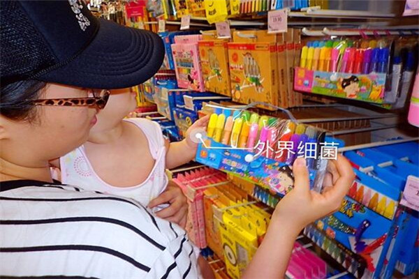 夏天安全出行,带宝宝去超市?这些安全隐患你一定要知道!