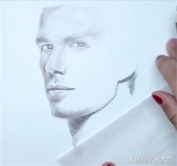 怎么画贝克汉姆,彩铅画教程简单初学者向日葵