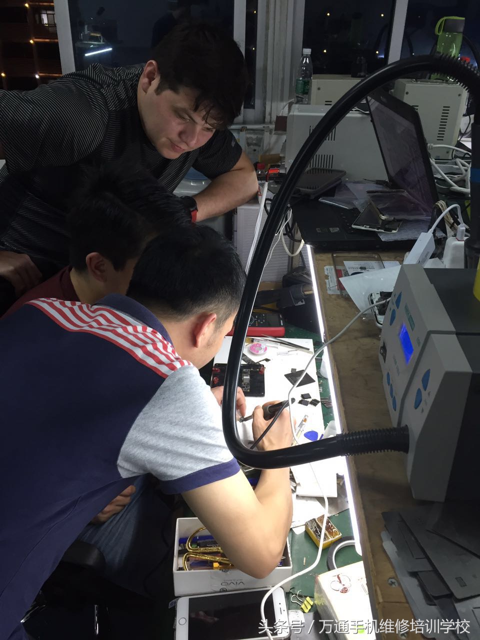 手机维修中常用维修方法和技巧如何快速把手机修复