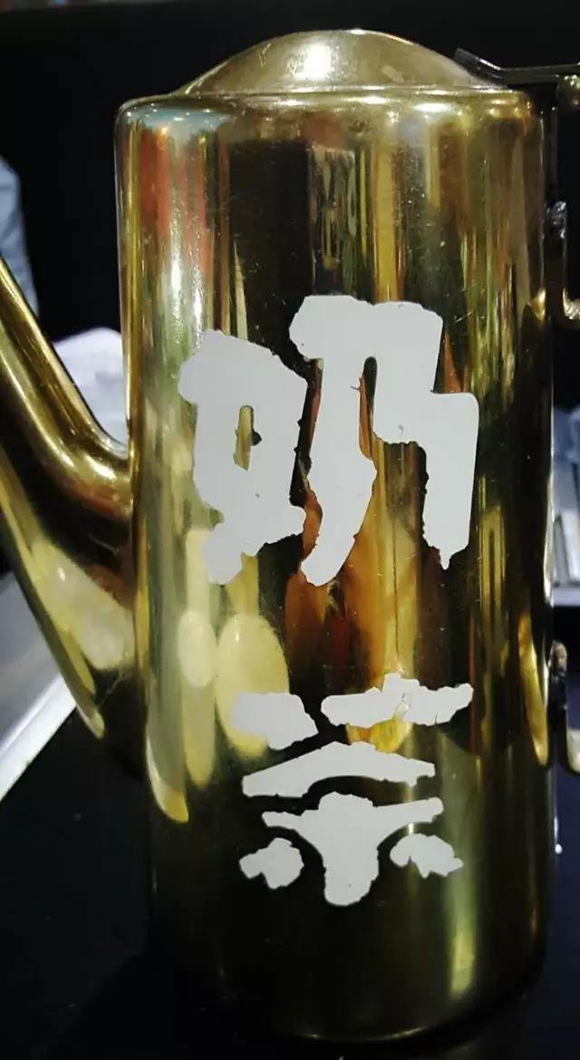 炭火烤羊腿如何成为了一家店的灵魂食物