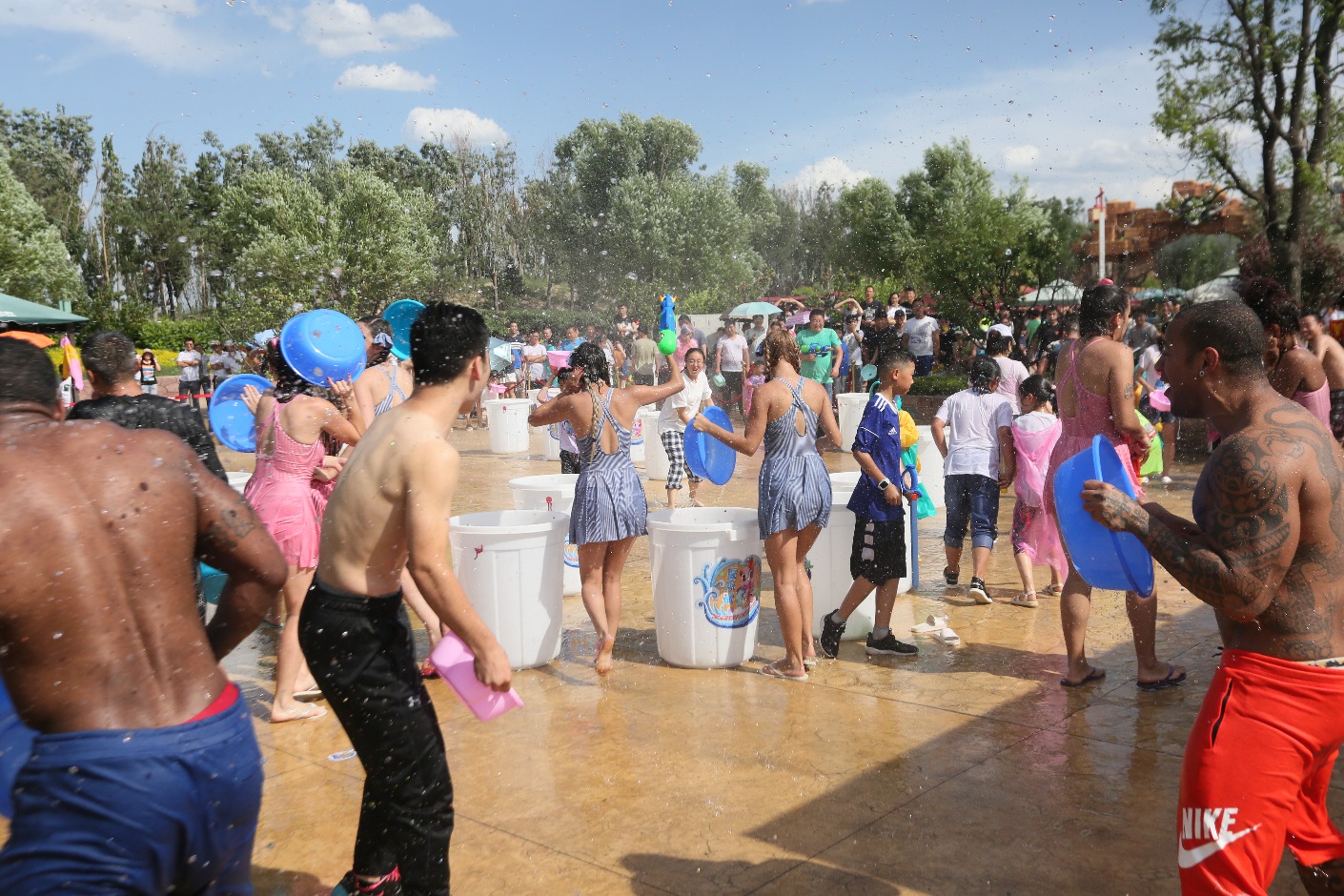 大同方特和天津方特哪个门票贵,太原方特与大同方特谁更大