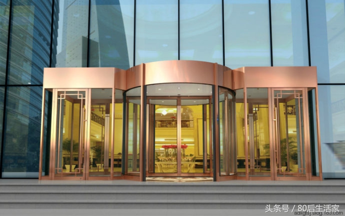 水晶旋转门与普通旋转门的区别,门窗是平移还是旋转