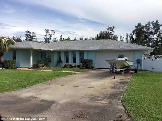 夫妇买彩票中数千万英镑,夫妇买彩票中奖15亿