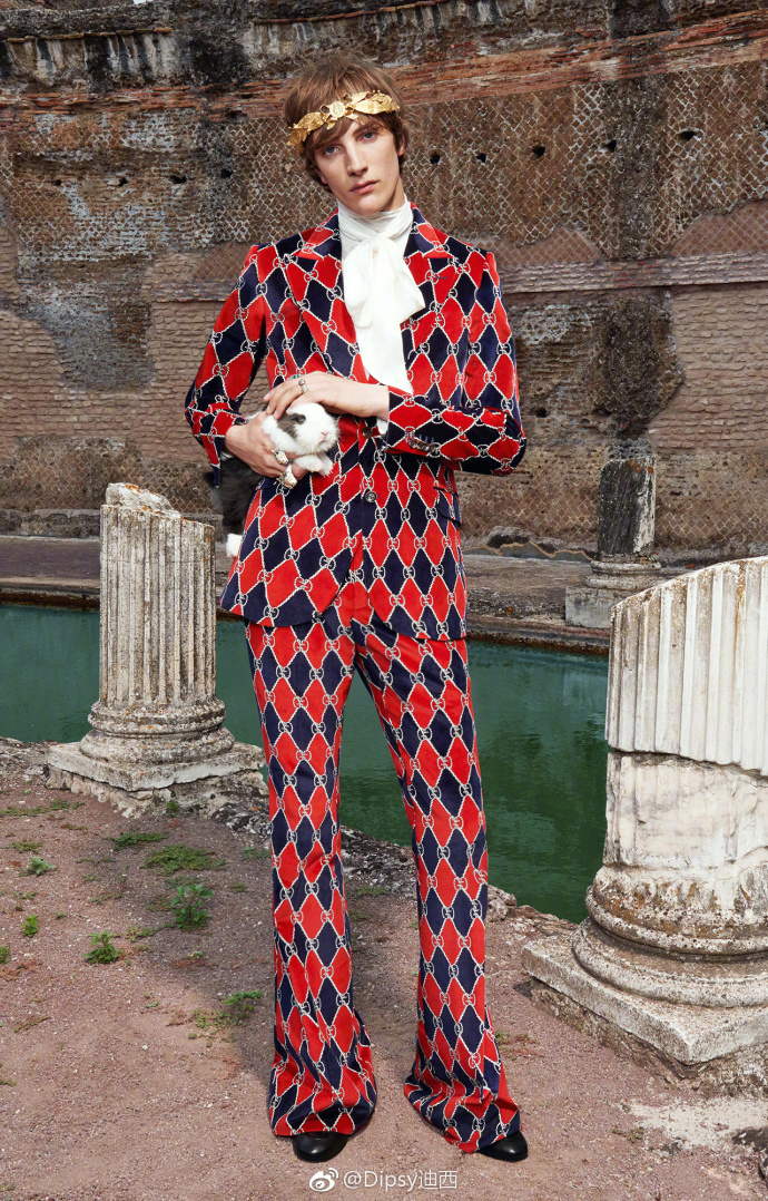 gucci2018早秋男图片,gucci2018春夏文艺复兴