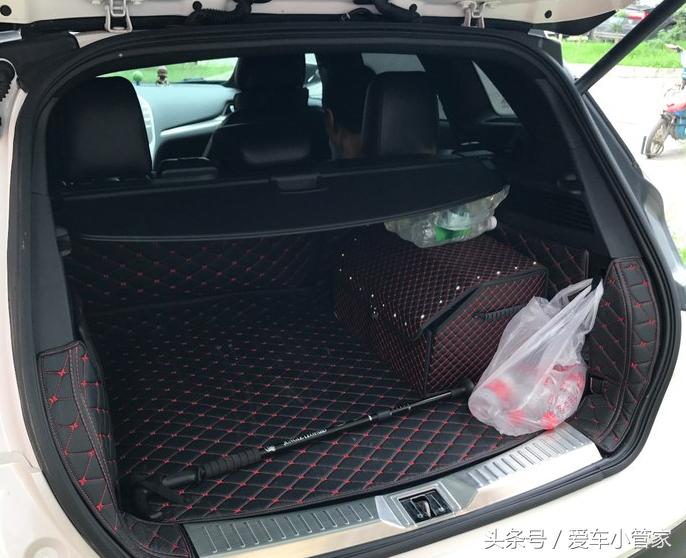 林肯c款,林肯航海家和宝马x330i油耗对比