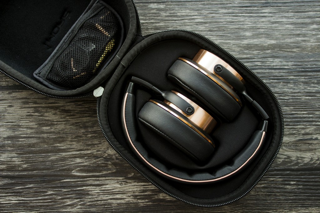 1moreh1707评测,头戴式耳机可有线可无线两百以内